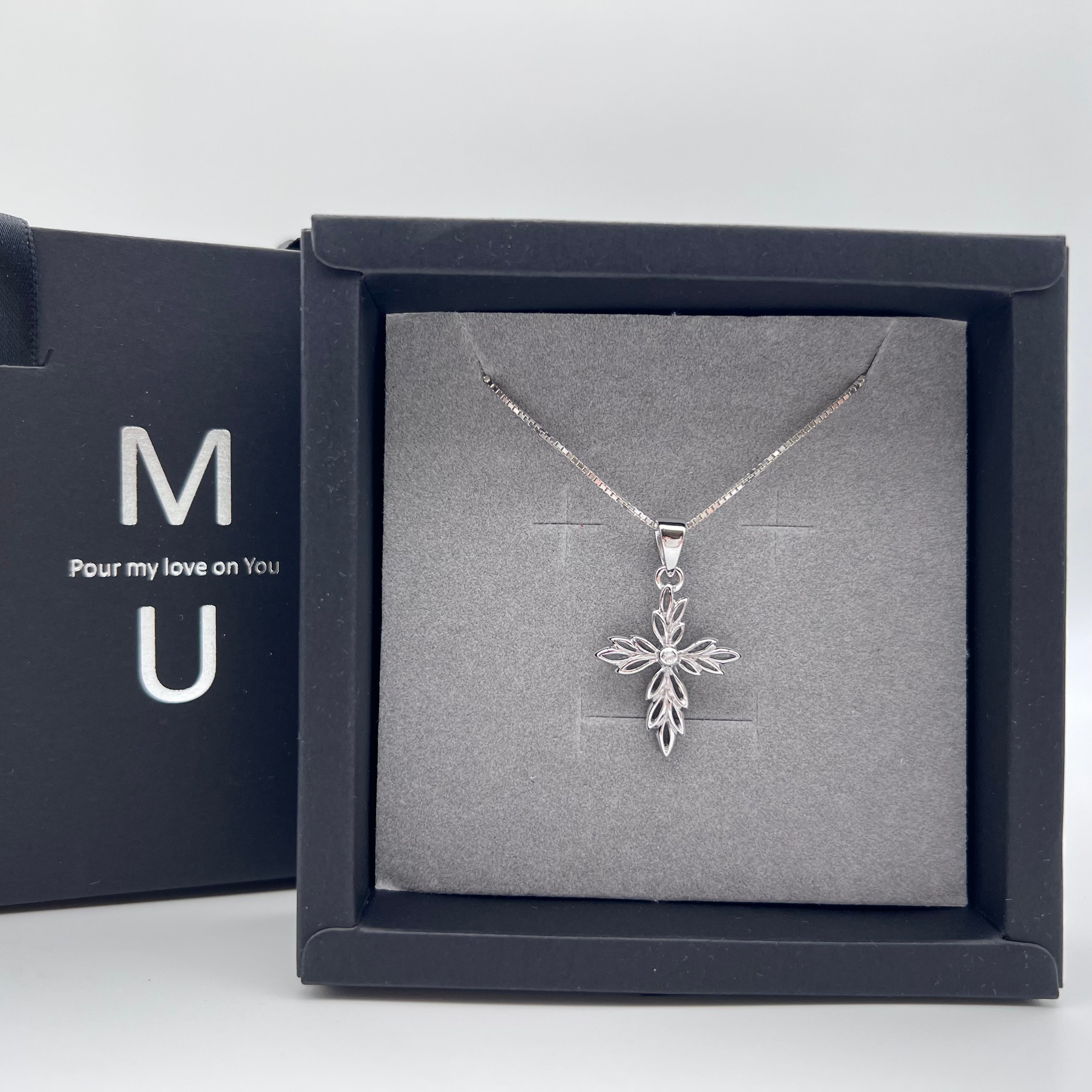 MU ACCESSORIES｜純銀造型水鑽十字架項鍊 N0018